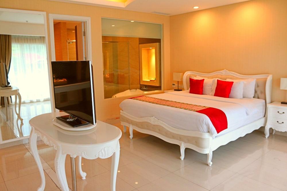 Le Eminence Convention & Hotel 5*