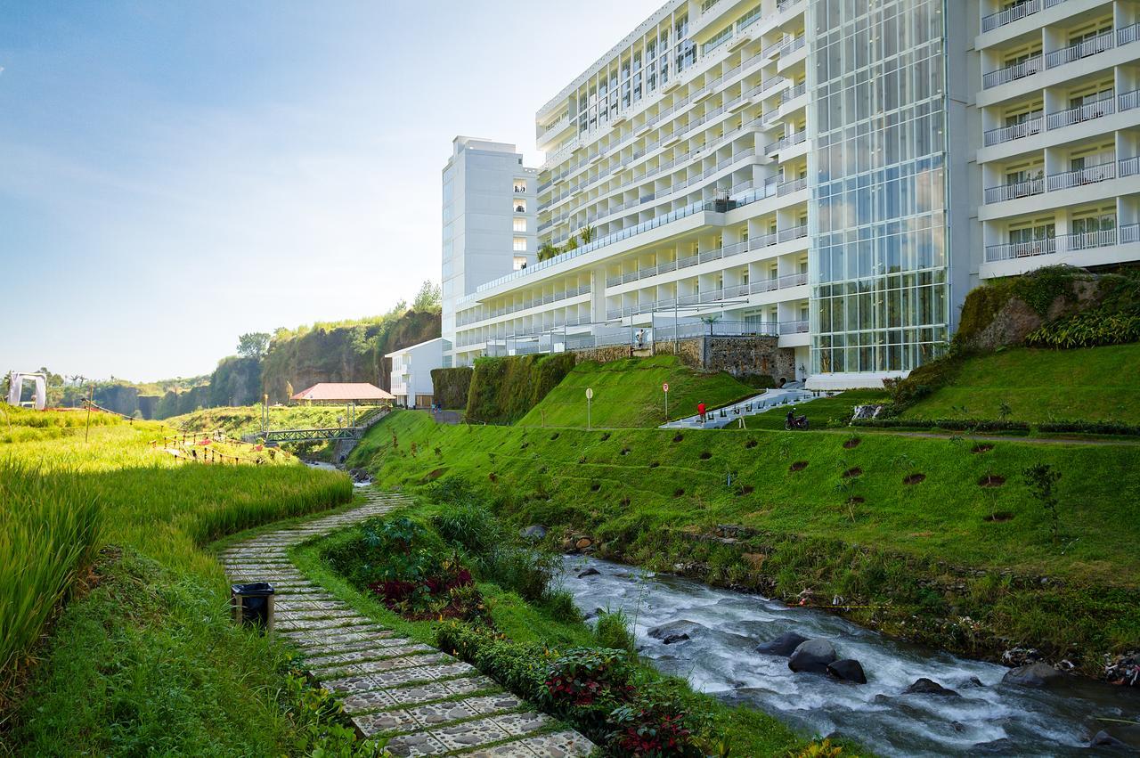 Le Eminence Convention & Puncak