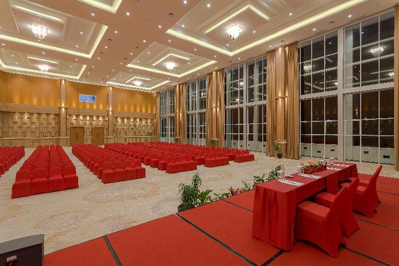 Le Eminence Convention &