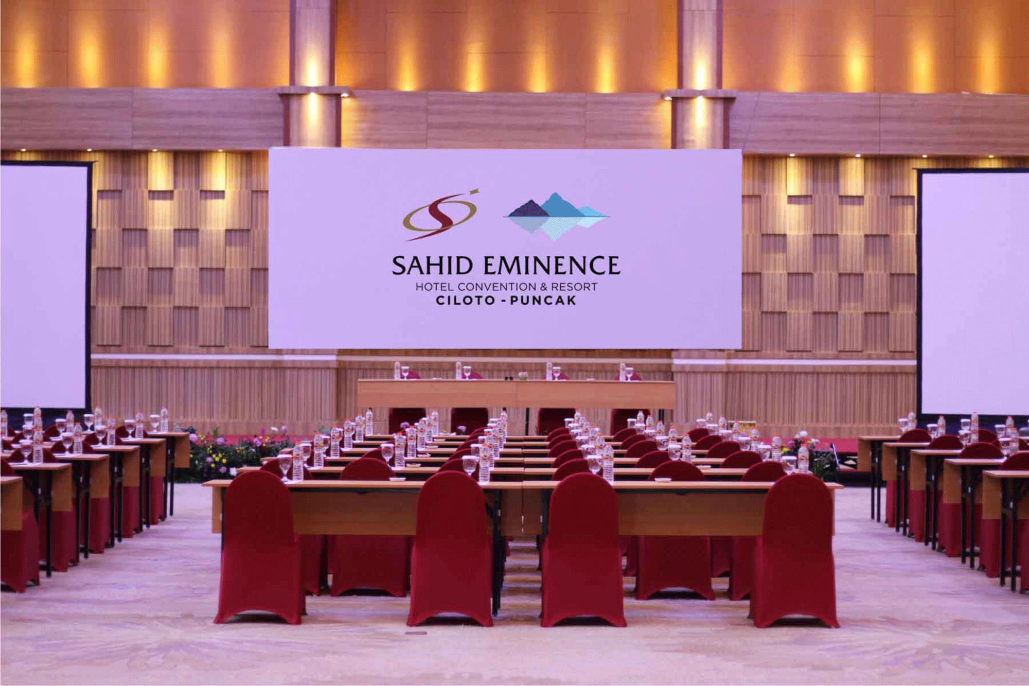 Le Eminence Convention & Puncak